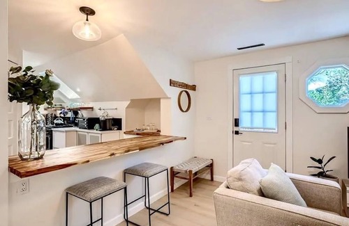 Pleasant Valley Apartment | STUNNING NEW MOUNTAIN VIEW 2 BEDROOM APARTMENT- OLD COLORADO CITY