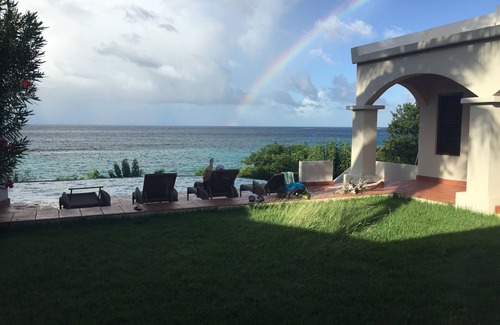 Shoal Bay House | Stunning Ocean Front Shoal Bay Villa