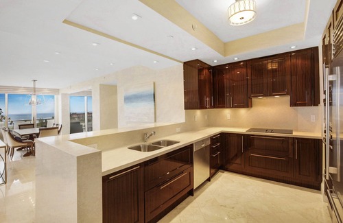 Singer Island Condo | Stunning Ocean Views from Every Rm. Pool/Beach Service, Fitness Center all incl.