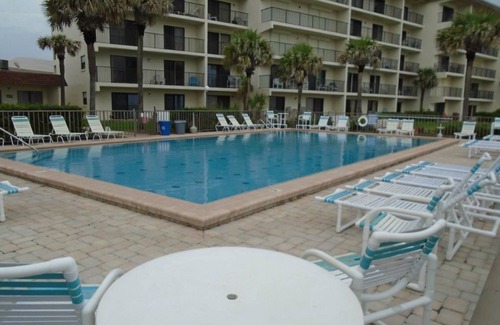 Ormond Shores Estates Condo | Stunning Pool & Ocean View 2/2 Ormond Beach Condominium