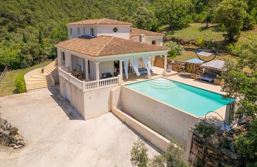 Sollies-Toucas Villa | Stunning pool villa with stunning views
