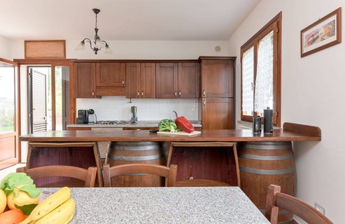 Castel del Piano House | Stunning private villa with WIFI, private pool, TV, patio, pets allowed and panoramic view