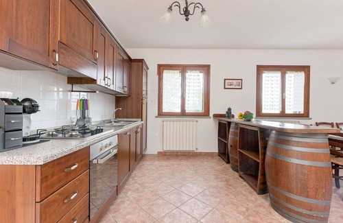 Castel del Piano House | Stunning private villa with WIFI, private pool, TV, patio, pets allowed and panoramic view