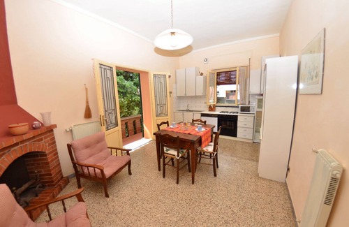 Cascine-La Croce Villa | Stunning private villa with WIFI, private pool, TV, veranda and pets allowed, close to Lucca