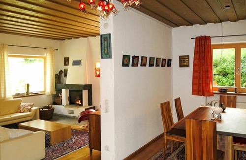 Haidmuhle House | Stunning private villa for 8 guests with WIFI, TV, terrace and parking
