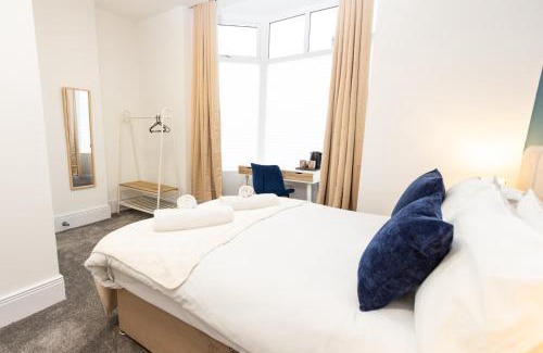 Oldham House | Stunning Private Ensuite Rooms in Oldham Sociable House