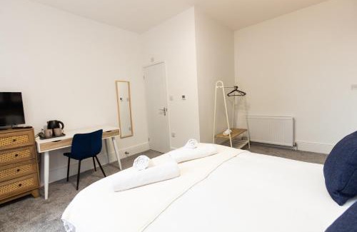 Oldham House | Stunning Private Ensuite Rooms in Oldham Sociable House