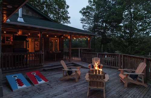 Bobcaygeon Cottage | Stunning Private Resort on 15 Acres w/Cabin - Hot Tub, Paddle Boards, Fire Pit