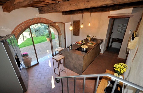 Montegonzi Villa | Stunning private villa for 10 people with private pool, WIFI, A/C, TV, veranda and panoramic view