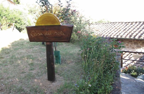 Petrognano Villa | Stunning private villa with hot tub, A/C, internet, TV, pets allowed, panoramic view, close to Lucca