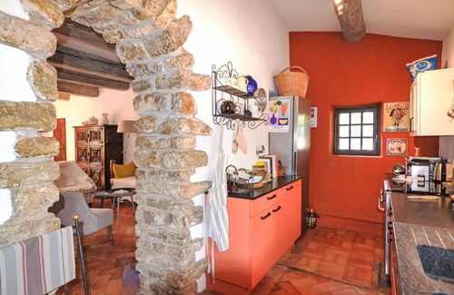 Menerbes House | Stunning private villa for 6 guests with private pool, WIFI, TV, terrace and panoramic view