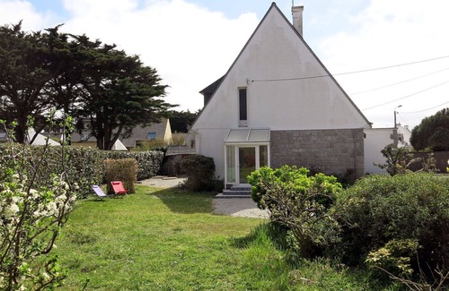 Morbihan House | Stunning private villa for 8 people with WIFI, TV, terrace and pets allowed