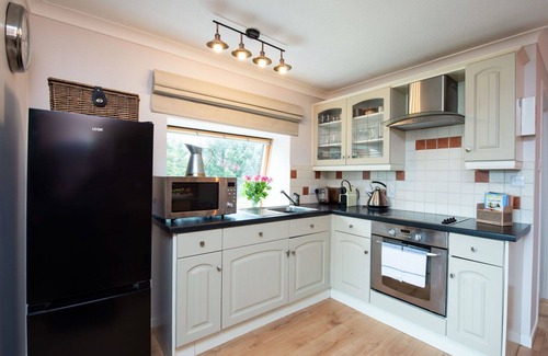 East Lewiston House | Stunning private villa for 6 guests with TV, patio and panoramic view