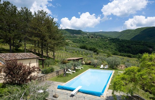Subbiano Villa | Stunning private villa with A/C, WIFI, private pool, hot tub, TV and terrace, close to Arezzo