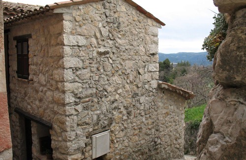 Bendejun House | Stunning private villa for 5 guests with WIFI, TV, patio and pets allowed