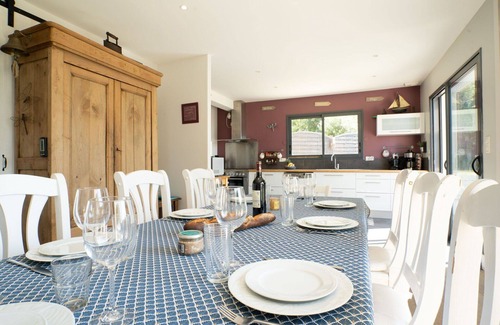 Plouarzel House | Stunning private villa for 10 guests with WIFI, TV, terrace and pets allowed