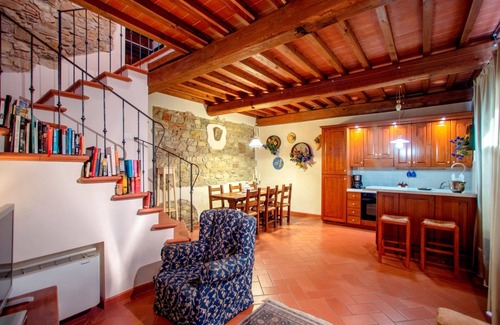 Bibbiena Villa | Stunning private villa for 8 people with WIFI, private pool, A/C and TV