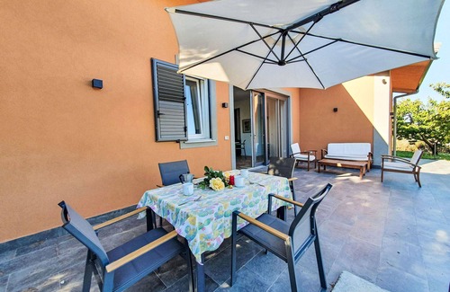 Monreale Villa | Stunning private villa with A/C, WIFI, private pool, TV, terrace, pets allowed and parking