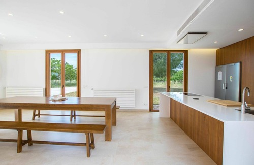 Sencelles House | Stunning private villa for 12 people with private pool, A/C, WIFI, TV, patio and panoramic view