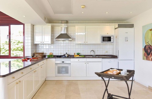 Mogan Villa | Stunning private villa for 6 people with A/C, WIFI, private pool, TV and pets allowed