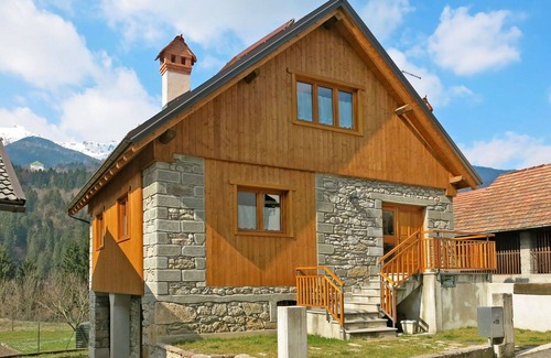 Ovaro House | Stunning private villa for 4 guests with WIFI and TV