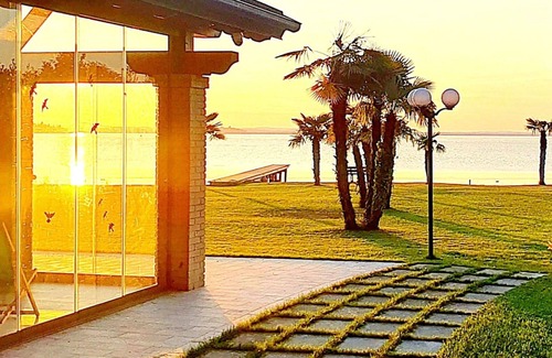 San Feliciano House | Stunning private villa for 5 guests with A/C, WIFI, TV, terrace and pets allowed