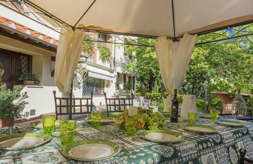 San Momme Villa | Stunning private villa for 10 guests with private pool, WIFI and TV
