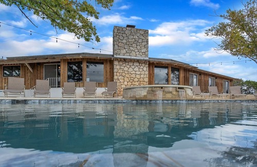 Kerrville House | Stunning Ranch House With Pool&firepit