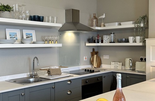 Portrush Apartment | Stunning sea view apartment - Sea Loft @ No 6