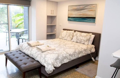 Surf Beach Apartment | Stunning Studio by The Beach - Surf Beach