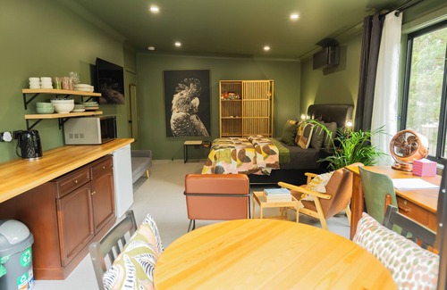 Berkeley Apartment | Stunning Studio in Berkeley - Entire Private Guesthouse + No Shared Spaces