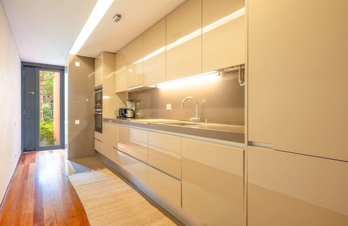 Carvalhal House | Stunning Tróia II by LovelyStay