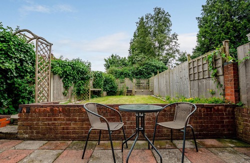 Worcester House | Stunning Two Bedroom House Hales Orchard Worcester
