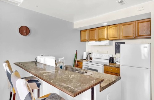 Graduate Hospital Apartment | Stunning Unit by Rittenhouse & Grad Hospital
