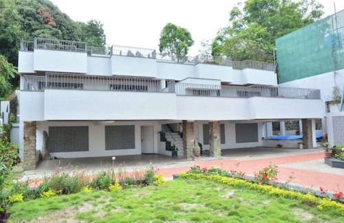 Kodaikanal Apartment | Stunning View & Modern Amenities-H2