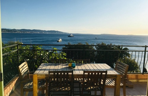 Theoule-sur-Mer Apartment | Stunning view of the Bay of Cannes, Luxury apartment