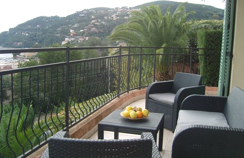 Theoule-sur-Mer Apartment | Stunning view of the Bay of Cannes, Luxury apartment