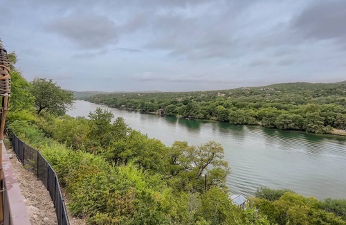 Austin House | Stunning view of Lake Austin w/ hot tub and pool!