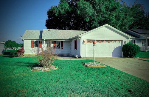 Silver Lake House | Stunning View - Villages Golf Course Front Home near Spanish Springs Town Square