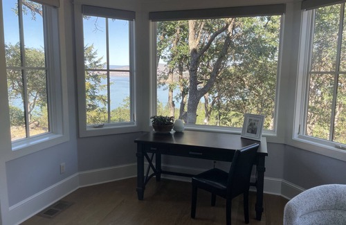 Klamath Falls House | Stunning views and minutes from Running Y Ranch Resort golf course!