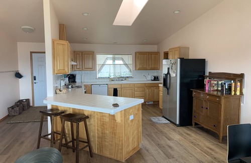 Diamond Point House | Stunning views, beach and hiking access, spacious