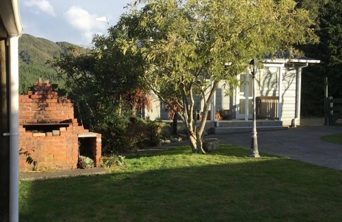 Tararua Forest Park Cottage | Stunning Views, Farm location. Remutaka cycle trailn