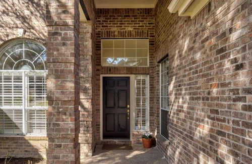 Davenport Ranch House | Stunning views of 17th hole at Austin Country Club.