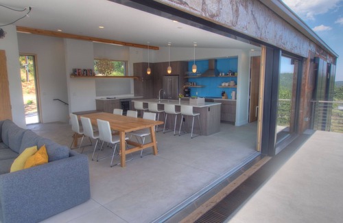 Nederland House | Stunning views overlooking Nederland, modern 3 BD solar powered home, sleeps 6