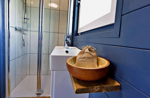Rhyd-y-clafdy House | Stunning villa for 2 guests