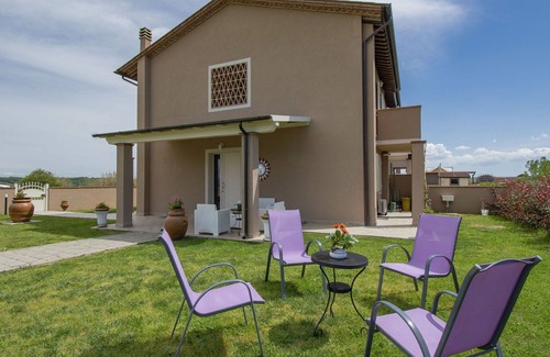 Cascine-La Croce House | Stunning villa for 6 people with WIFI, A/C, TV, patio and pets allowed