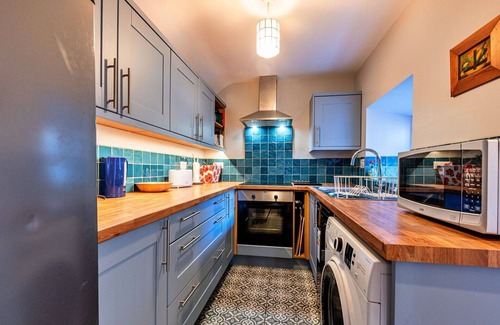 Trefor House | Stunning villa for 6 people with WIFI, terrace and pets allowed