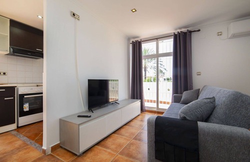 San Juan de Alicante House | Stunning villa for 10 guests with WIFI, private pool, A/C, TV and terrace