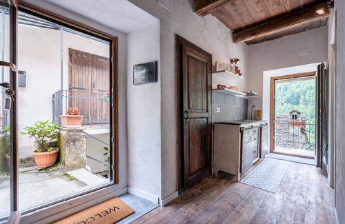 Bognanco House | Stunning villa for 2 guests with TV, terrace and pets allowed