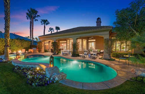 La Quinta Villa | Stunning Villa on the PGA West Golf Course. 5 Min to Festivals